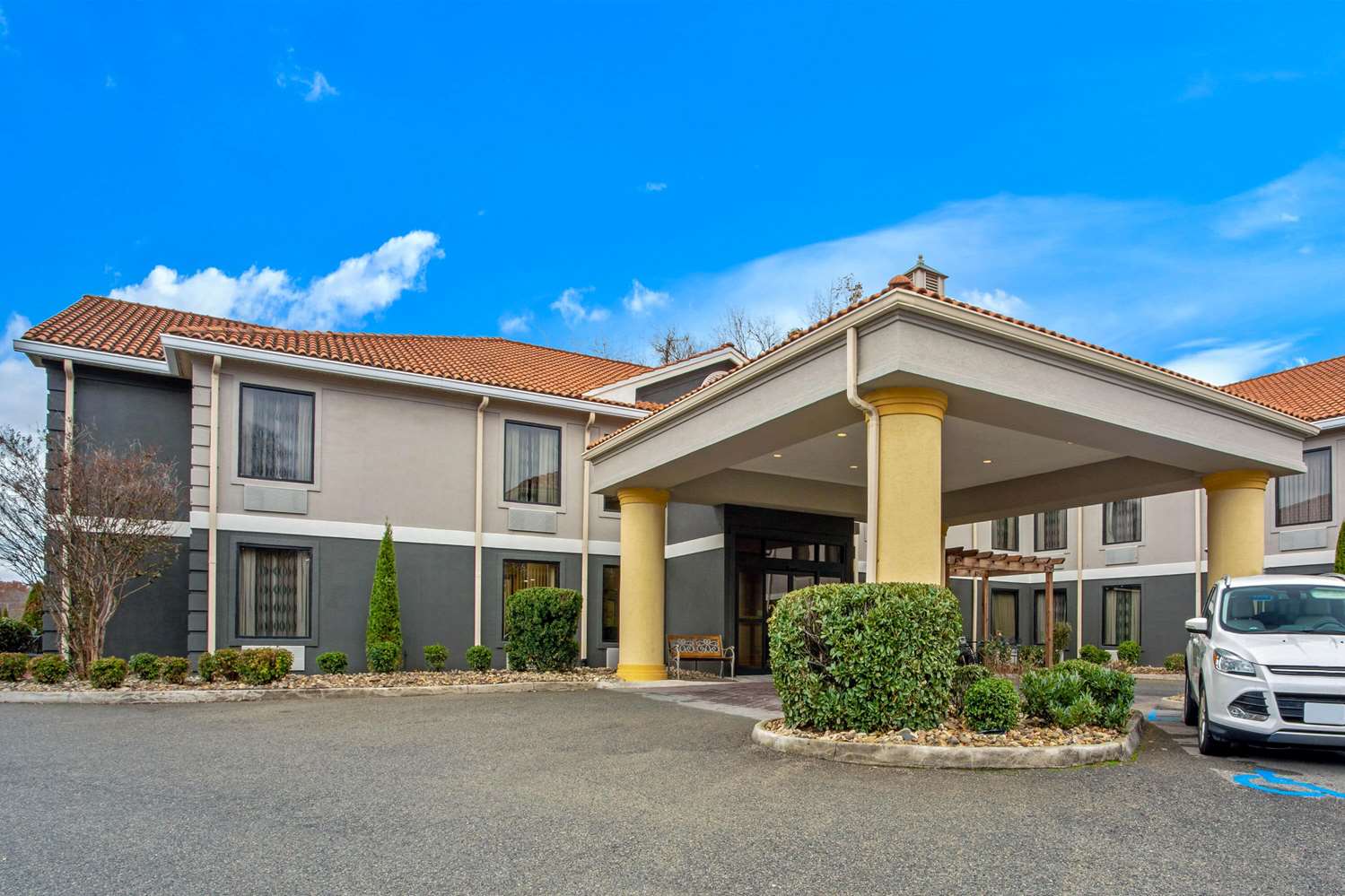 La Quinta Inn by Wyndham Radford 2/44