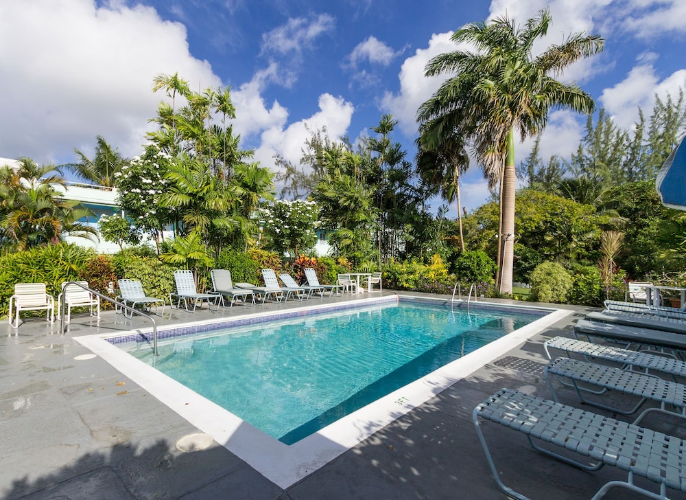 Palm Garden Hotel 44/50