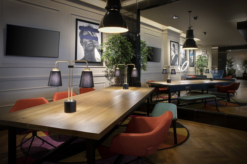 Leonardo Royal Hotel London City 40/69