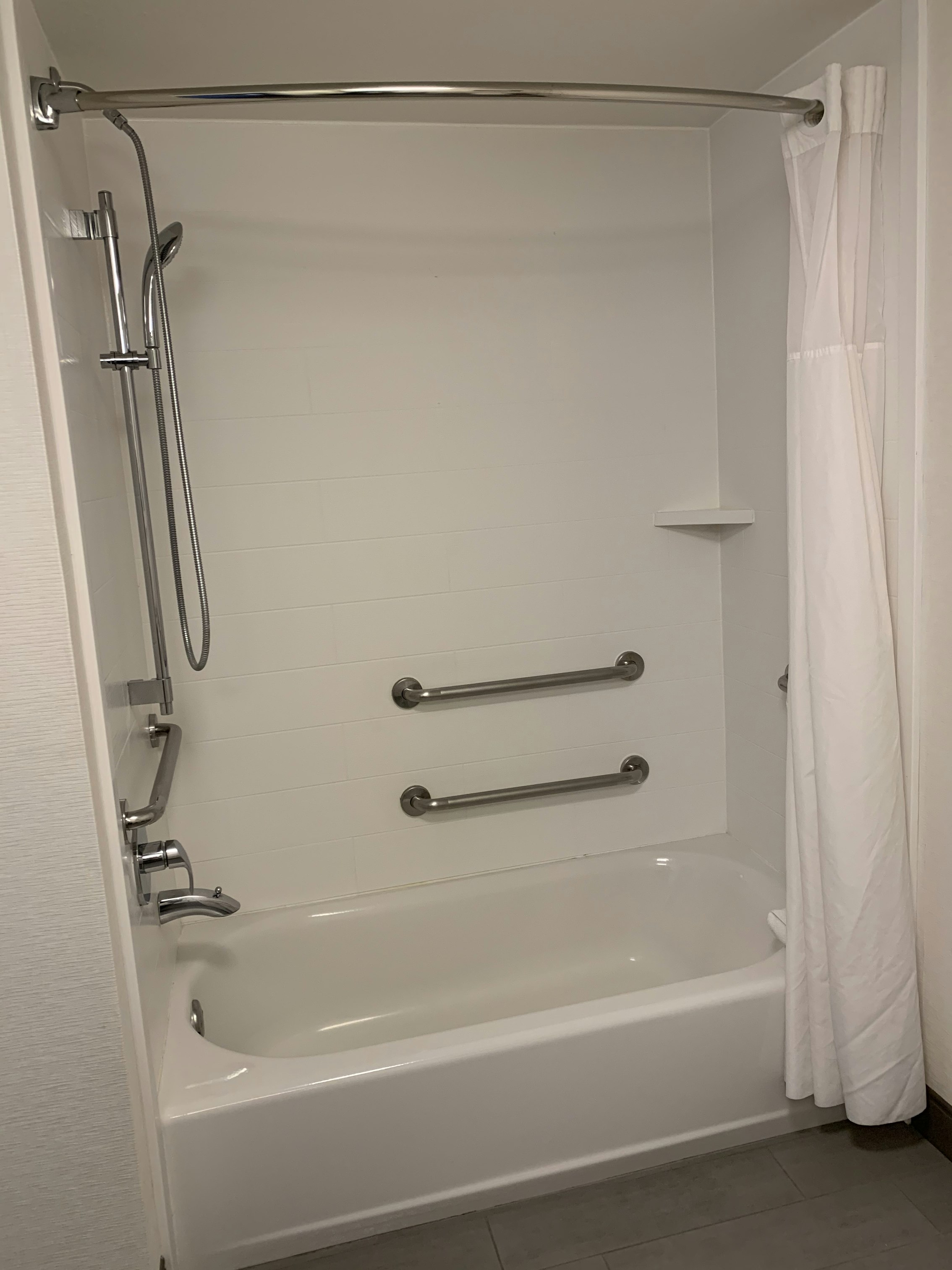 غرفة بسريرين كوين لذوي الإعاقة، Hampton Inn Suites Carson City 7/7