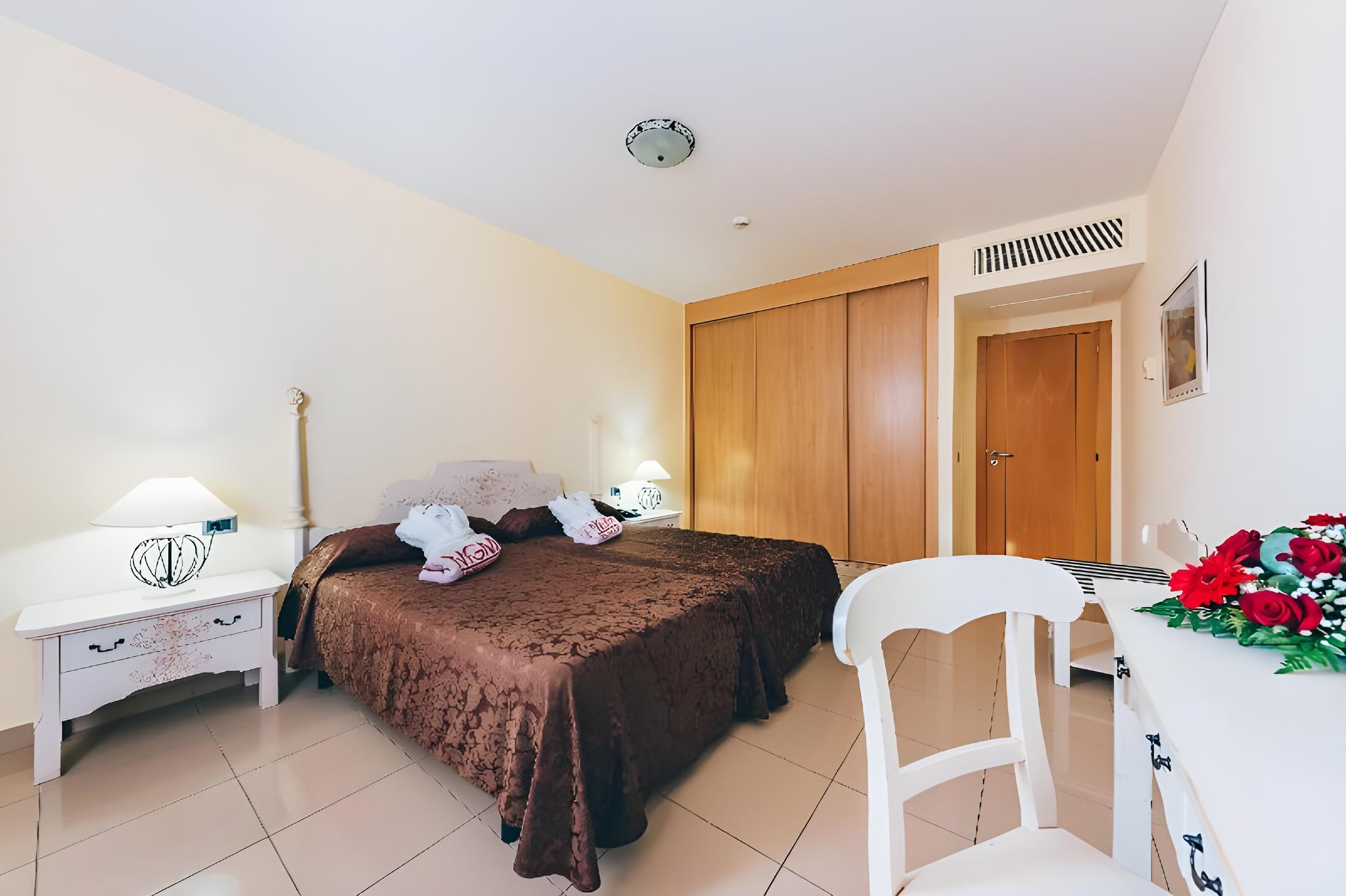 Room at Grand Muthu Golf Plaza Hotel and Spa, SAN MIGUEL DE ABONA