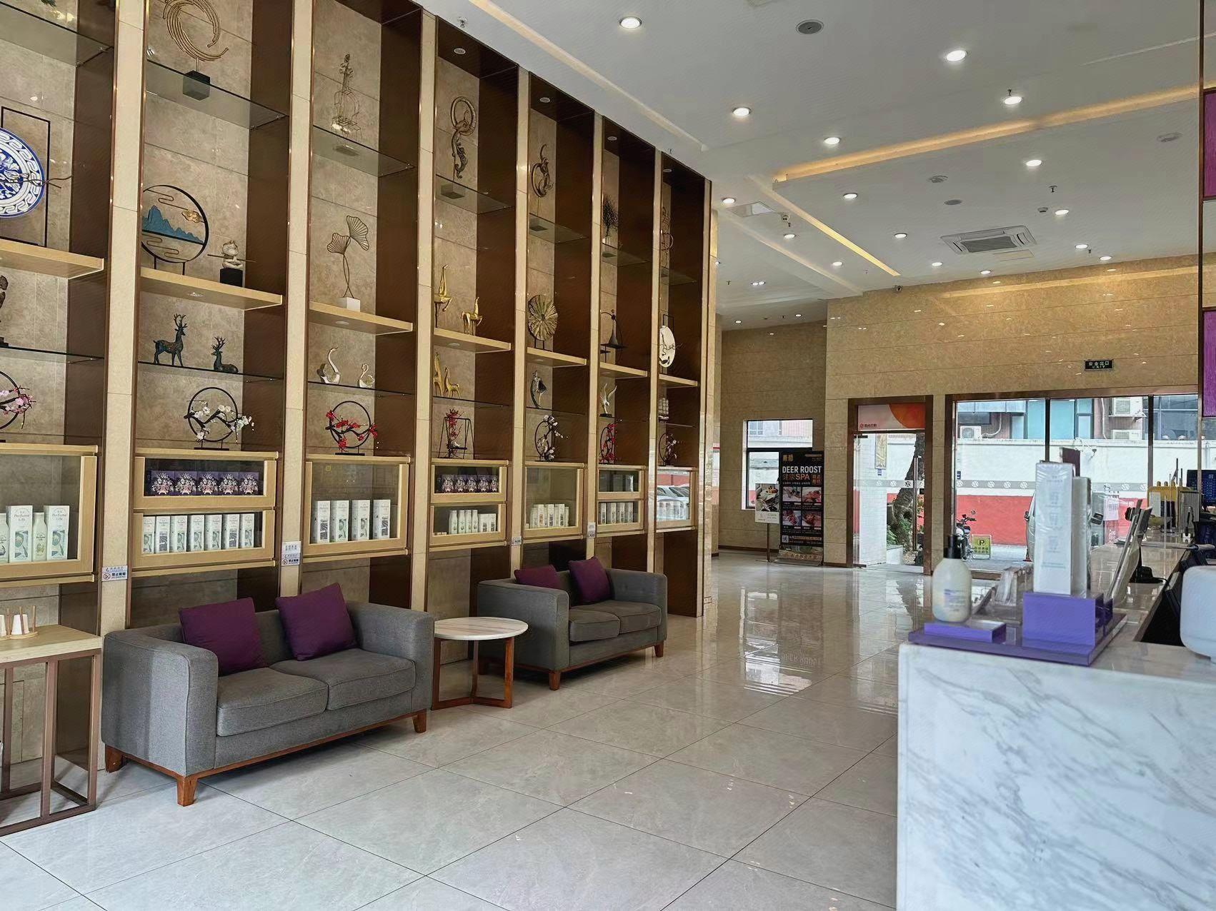 Lavande Hotel (Dongguan nanchengXiping Metro Station) 42/55