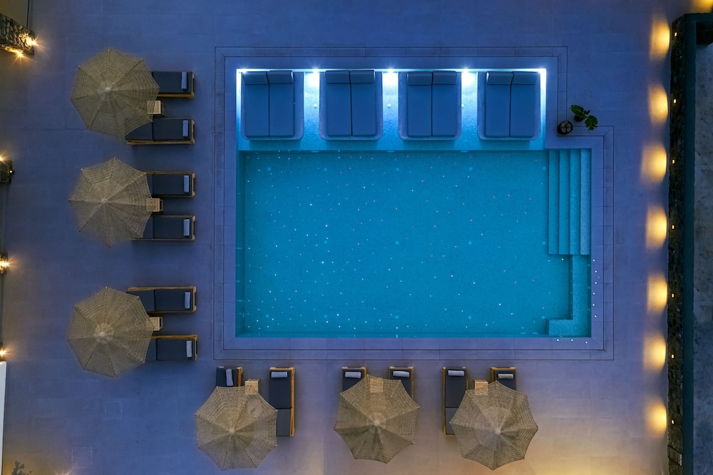 Onyx Hotel & Suites 37/60