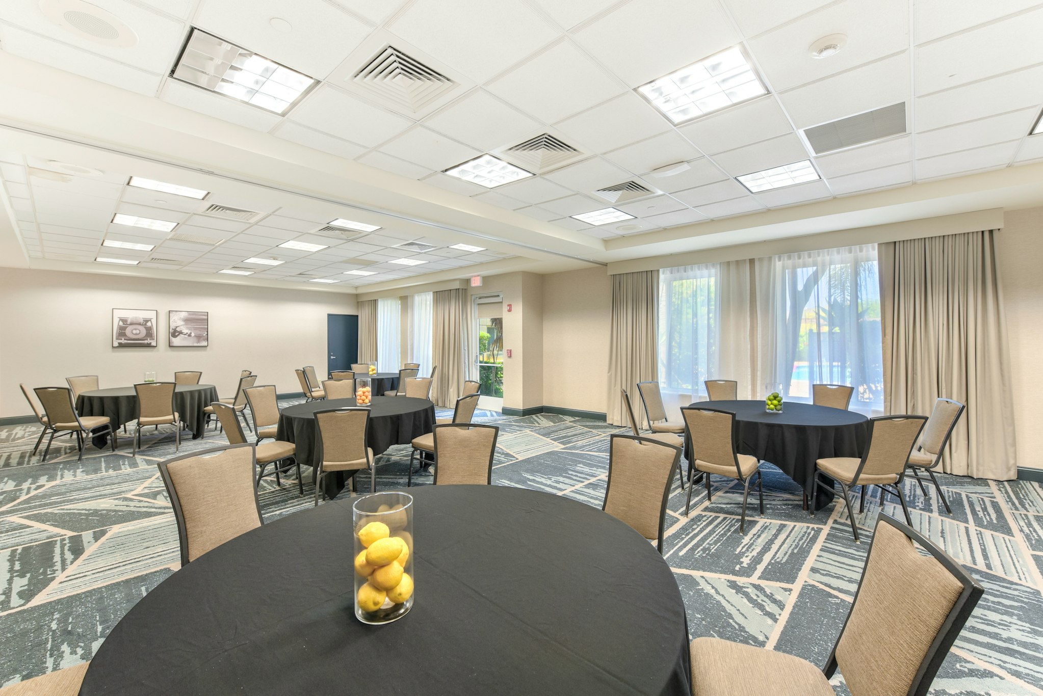 Hilton Garden Inn LAX/El Segundo 23/32