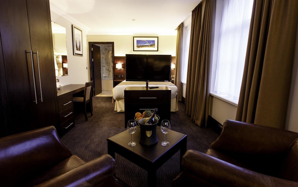 The Vermont Aparthotel 37/46