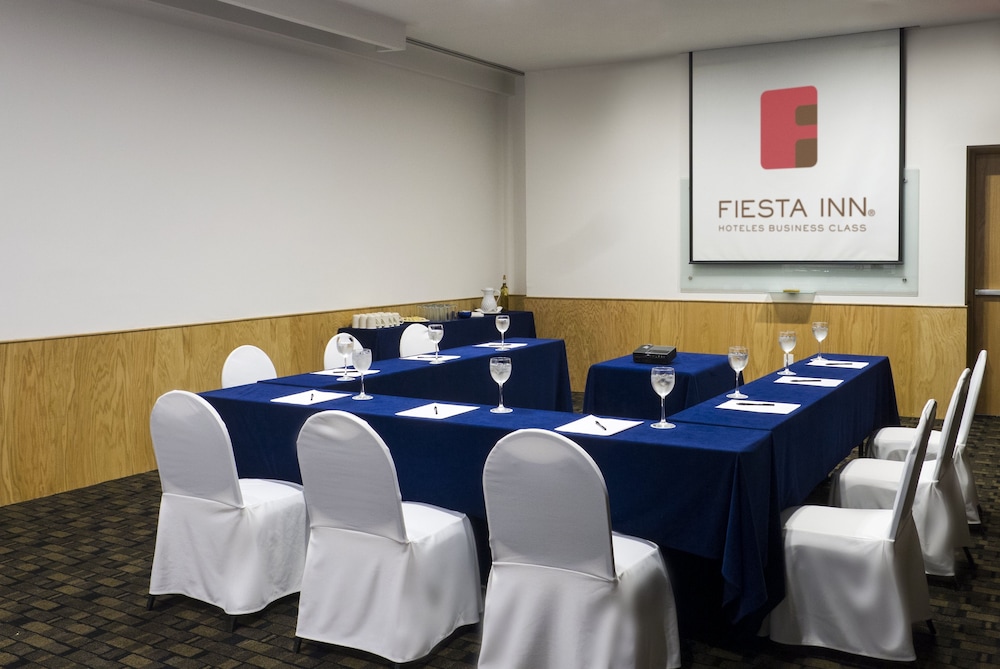 Fiesta Inn Leon 37/45