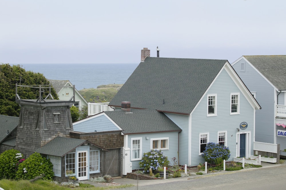 Inns of Mendocino 2/50