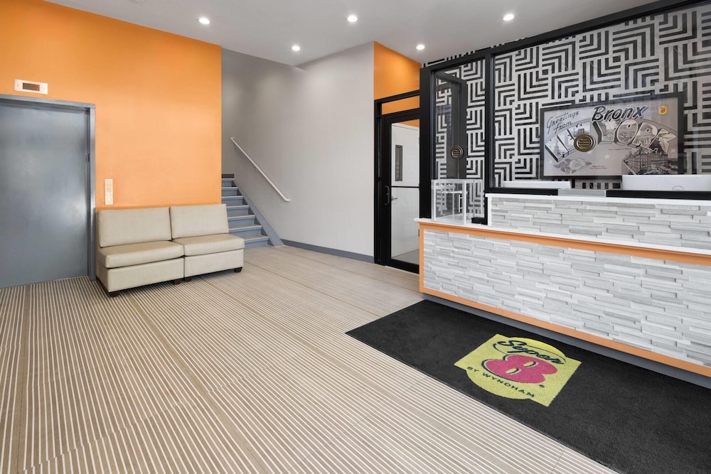 Super 8 by Wyndham Bronx Near Stadium 6/40