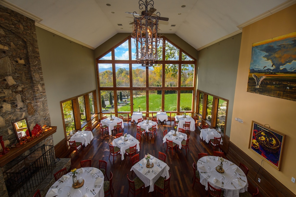 The Inn at Crestwood 54/65