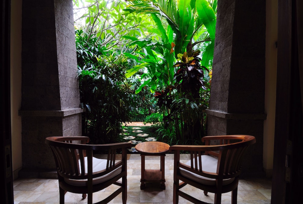 Hotel Kumala Pantai 58/75