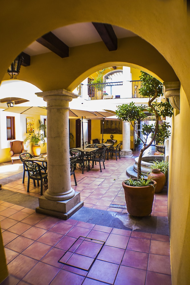 Hotel Casa Divina Oaxaca(formerly Villa Vera Oaxaca) 70/73