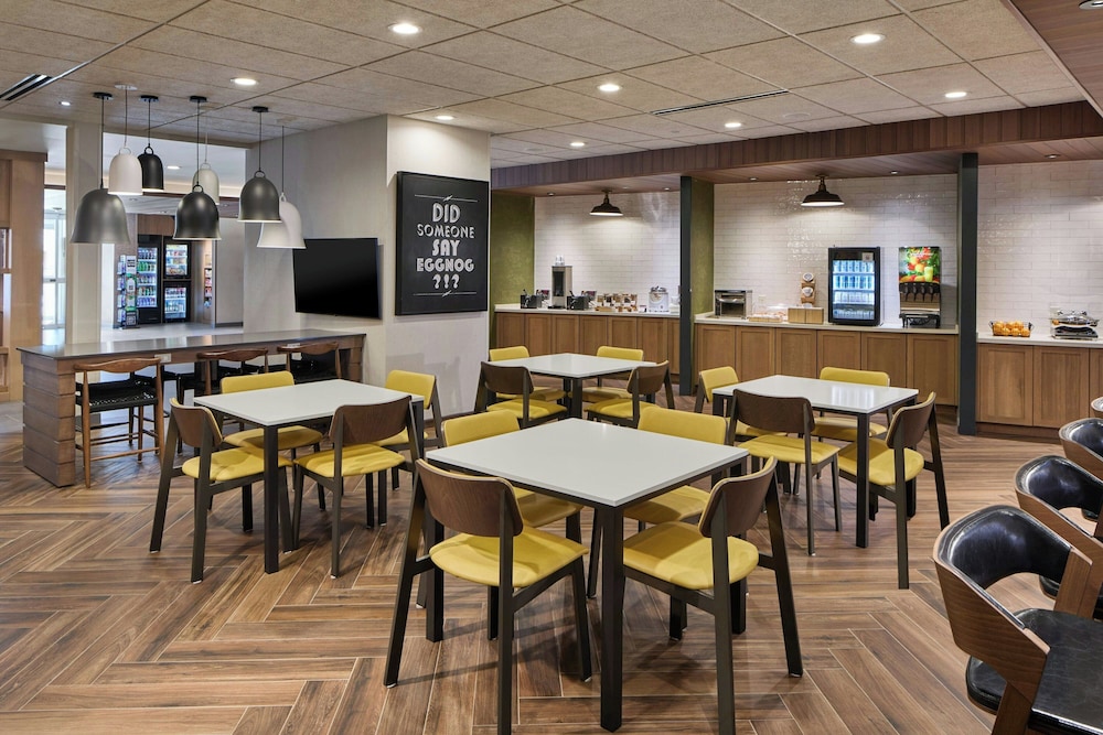 Fairfield By Marriott Inn & Suites Cornelia 15/25