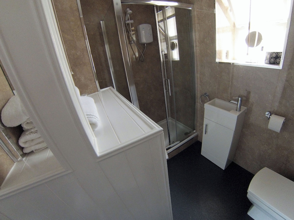 Ty Helyg Guest House 47/50