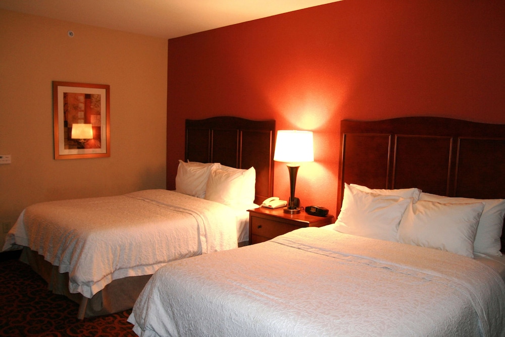 Hampton Inn Junction City Kansas 17/39