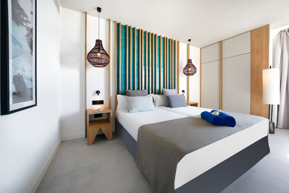HOVIMA Suites Costa Adeje 28/64