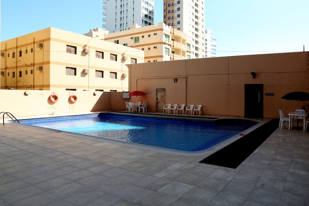 Monroe Hotel Bahrain 63/66