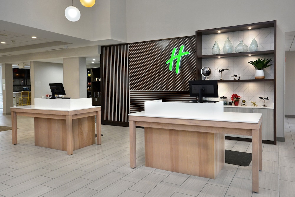 Holiday Inn Raleigh-Durham Airport 10/66