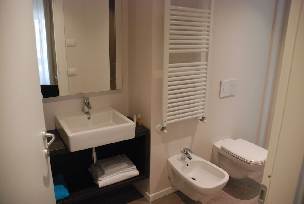 Solho Hotel 49/49