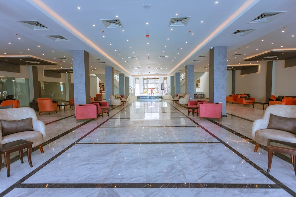 La Rosa Waves Beach Aqua Park 15/32