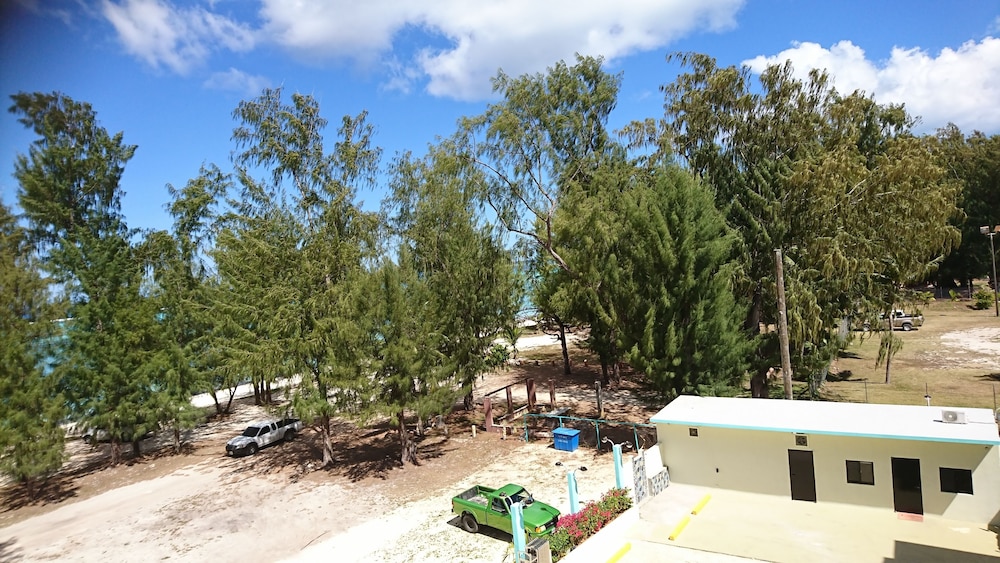 Saipan Beach Hotel 54/66