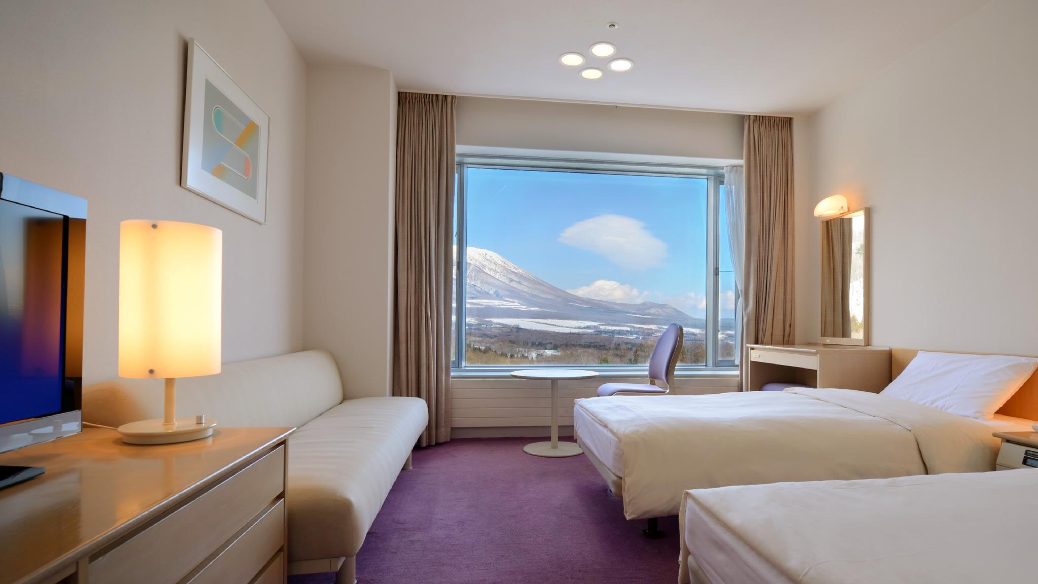 Standard, Twin Beds, Mountain View, Smoking Type Not Guaranteed