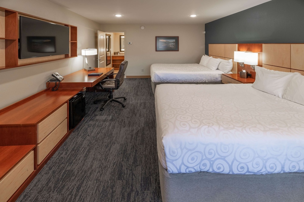 Best Western Plus Clocktower Inn 6/25
