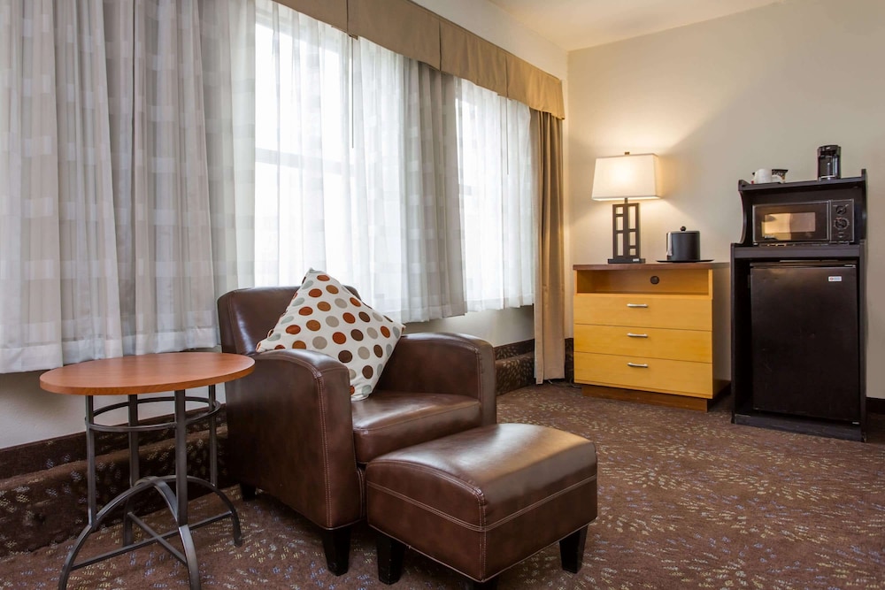 Days Inn By Wyndham Washington Dc/Connecticut Avenue 16/22