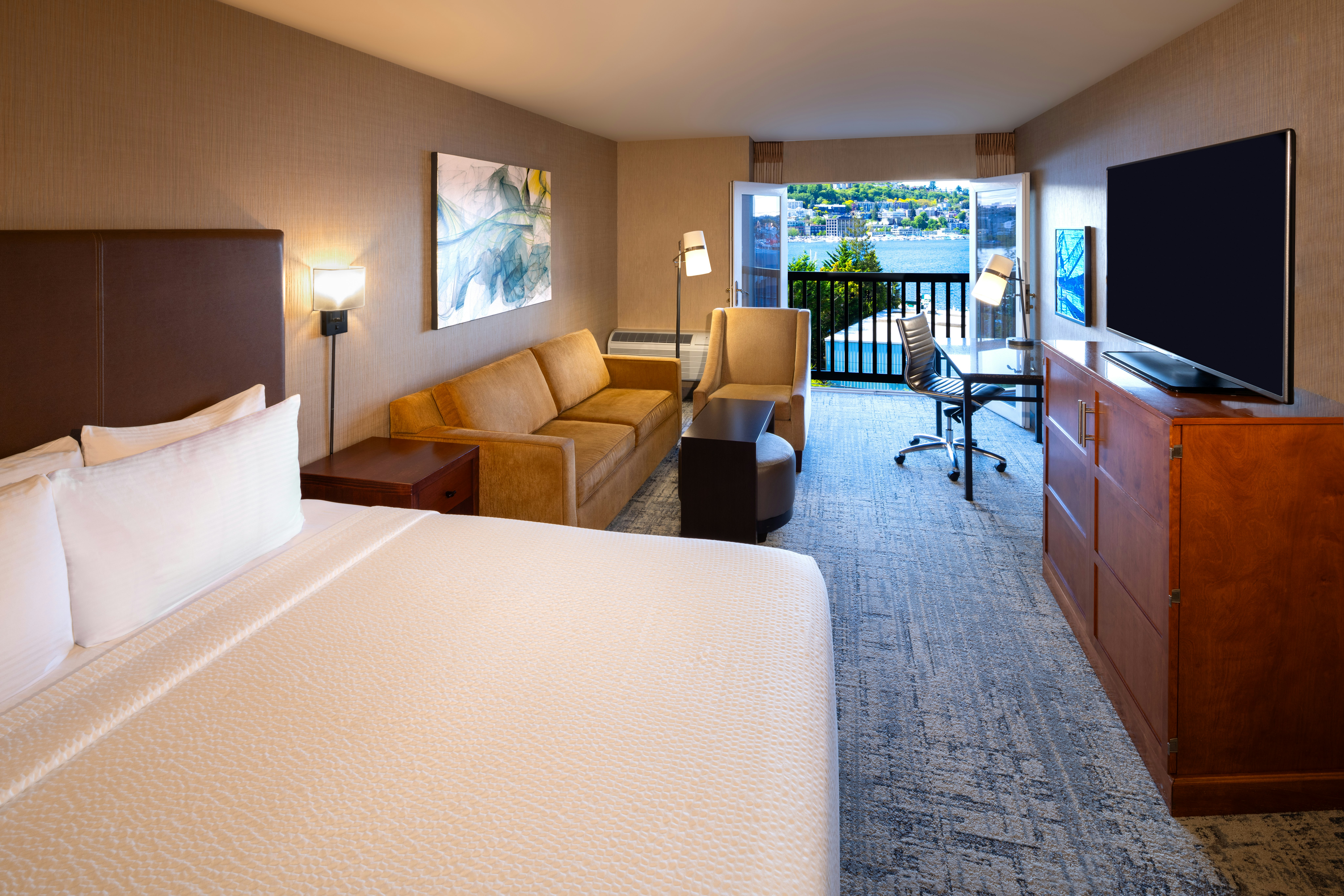 Silver Cloud Inn Lake Union 4/15
