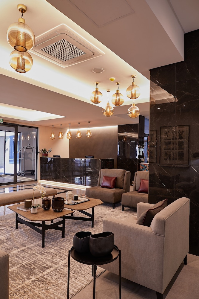 The Catalyst Hotel 24/42