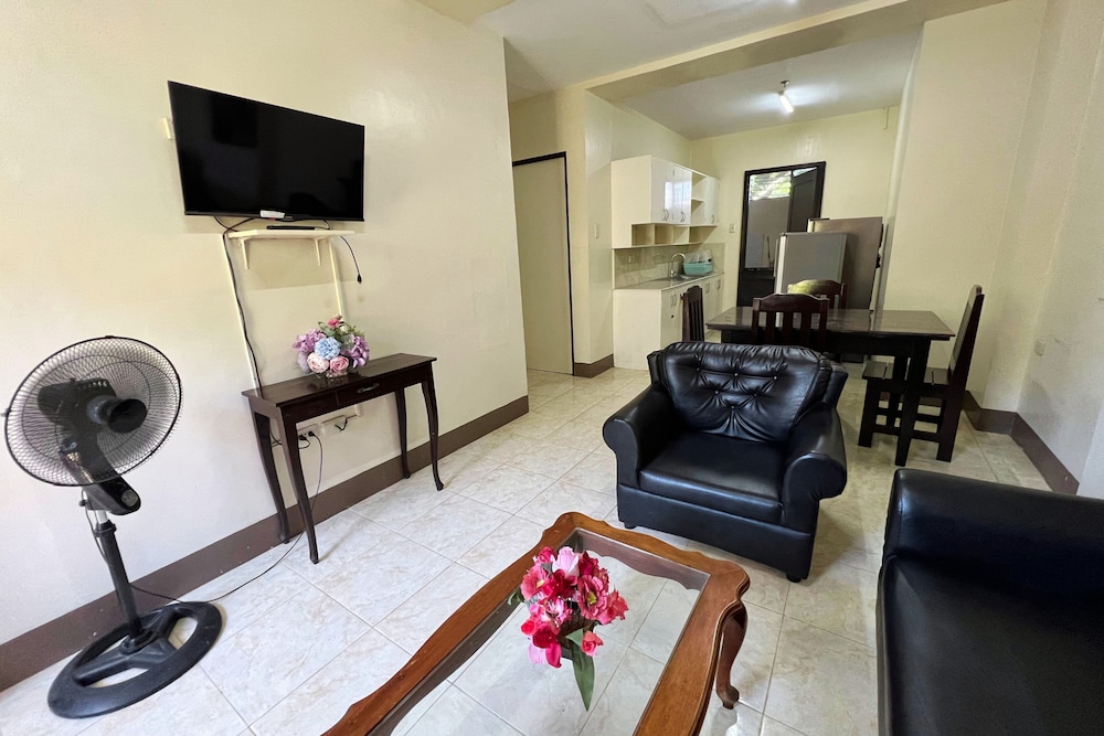 Sta Rosa Inn Iloilo powered by Cocotel 21/31