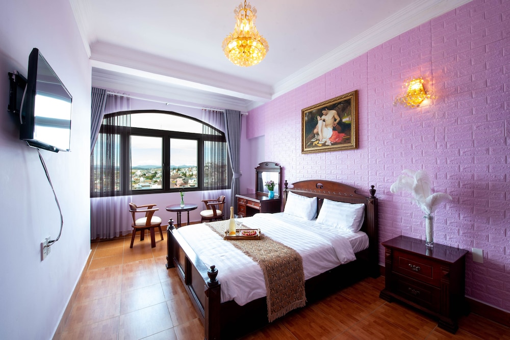 Le Petit Paris Hotel Dalat 42/67