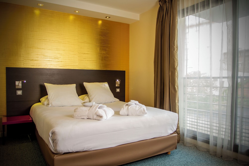 Studio, Double Bed