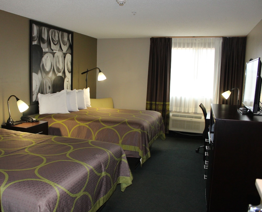 Super 8 By Wyndham Victoria/North/Mall Area 12/35