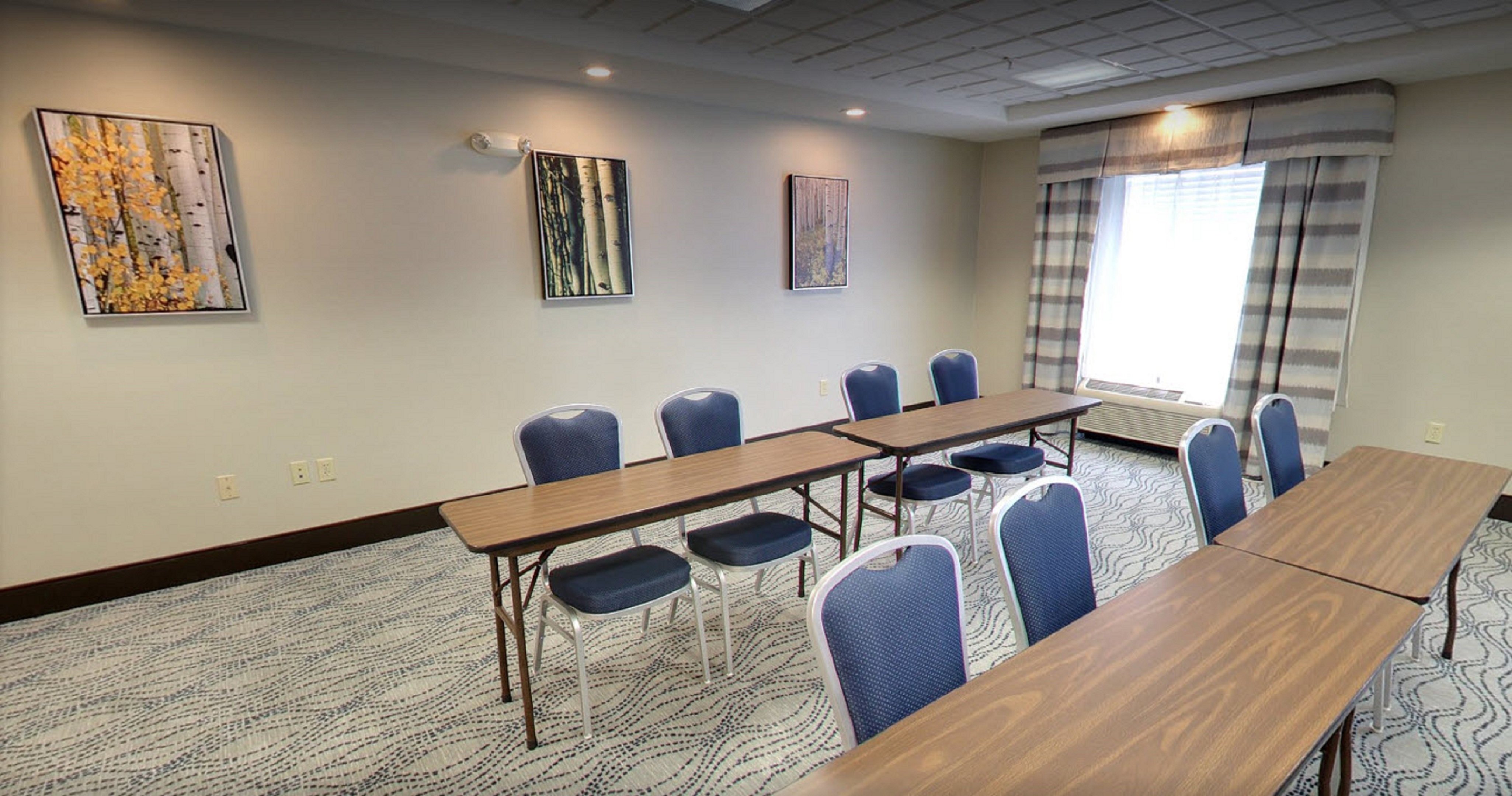 Holiday Inn Express Suites Jackson 22/31