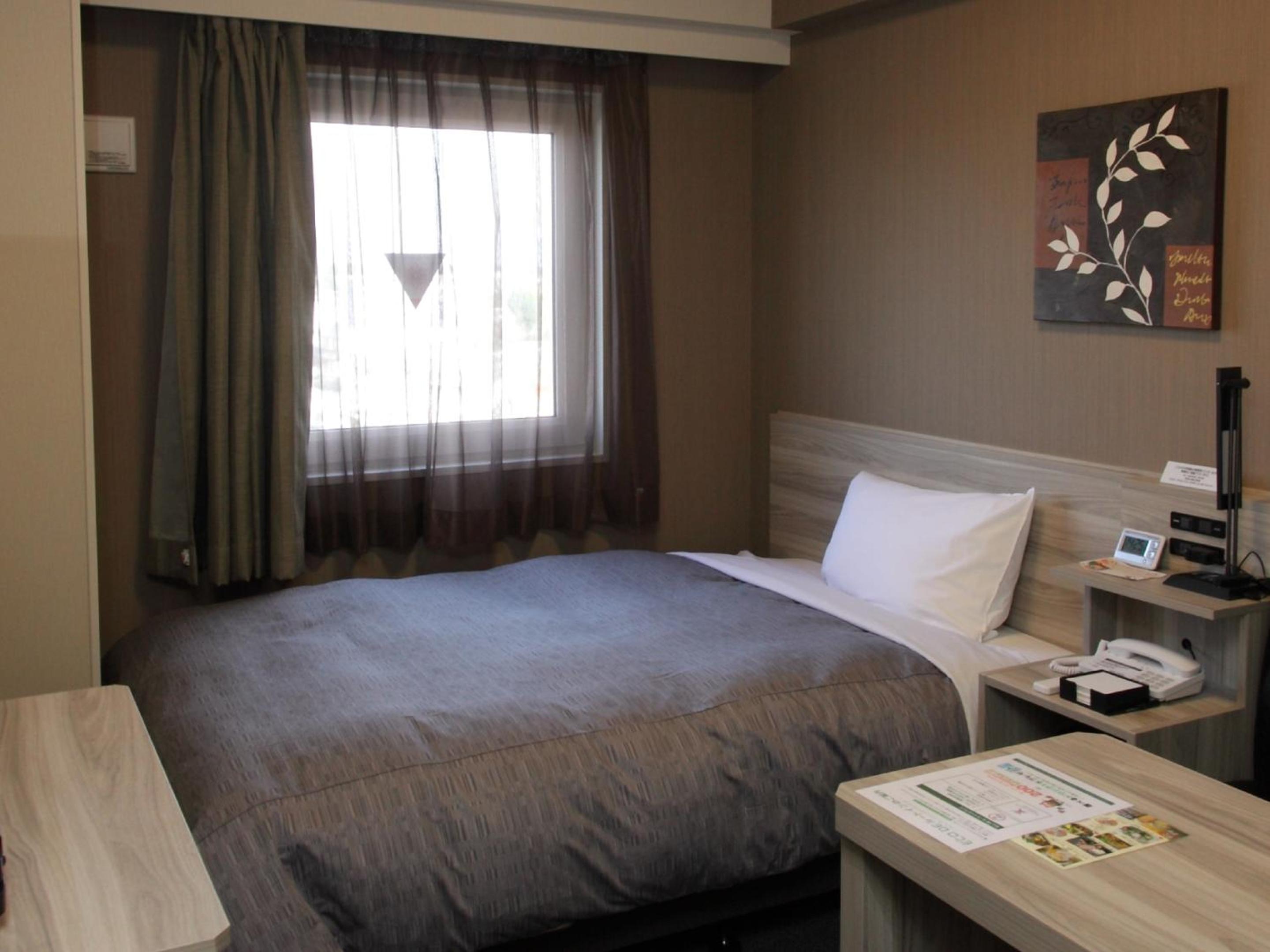 Semi Room, Comfort, Semi Double Bed, Smoking