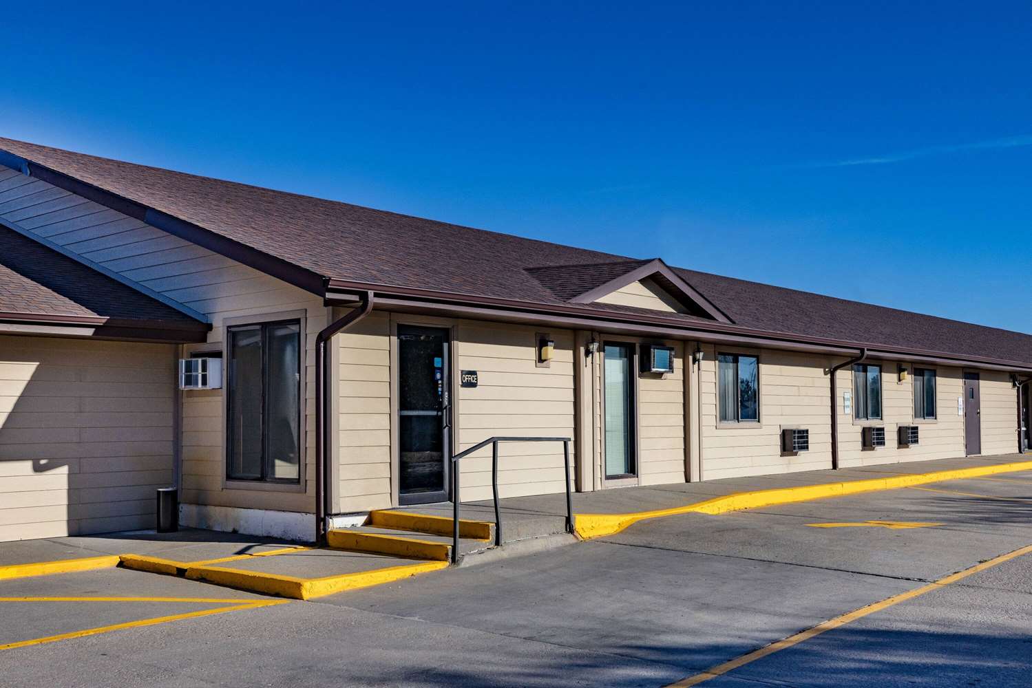 Super 8 by Wyndham Valentine NE 56/63