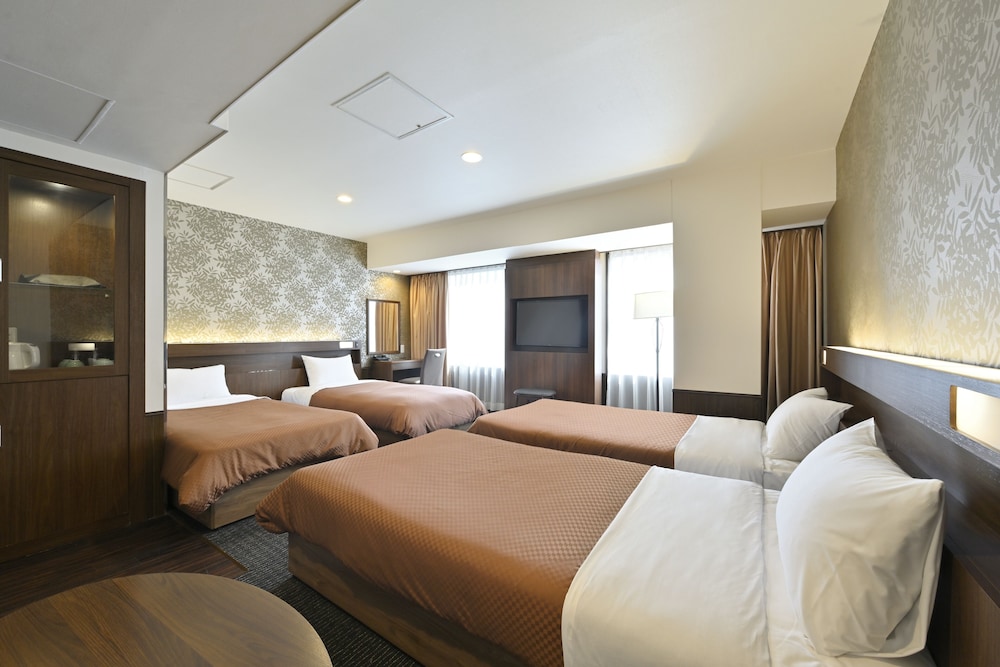 Sun Okinawa Hotel 11/50