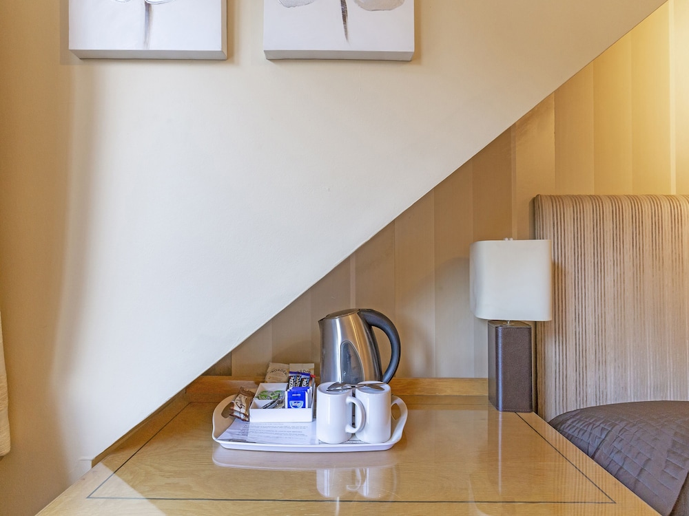 OYO Arden Guest House, Craigmillar Castle Edinburgh 18/43