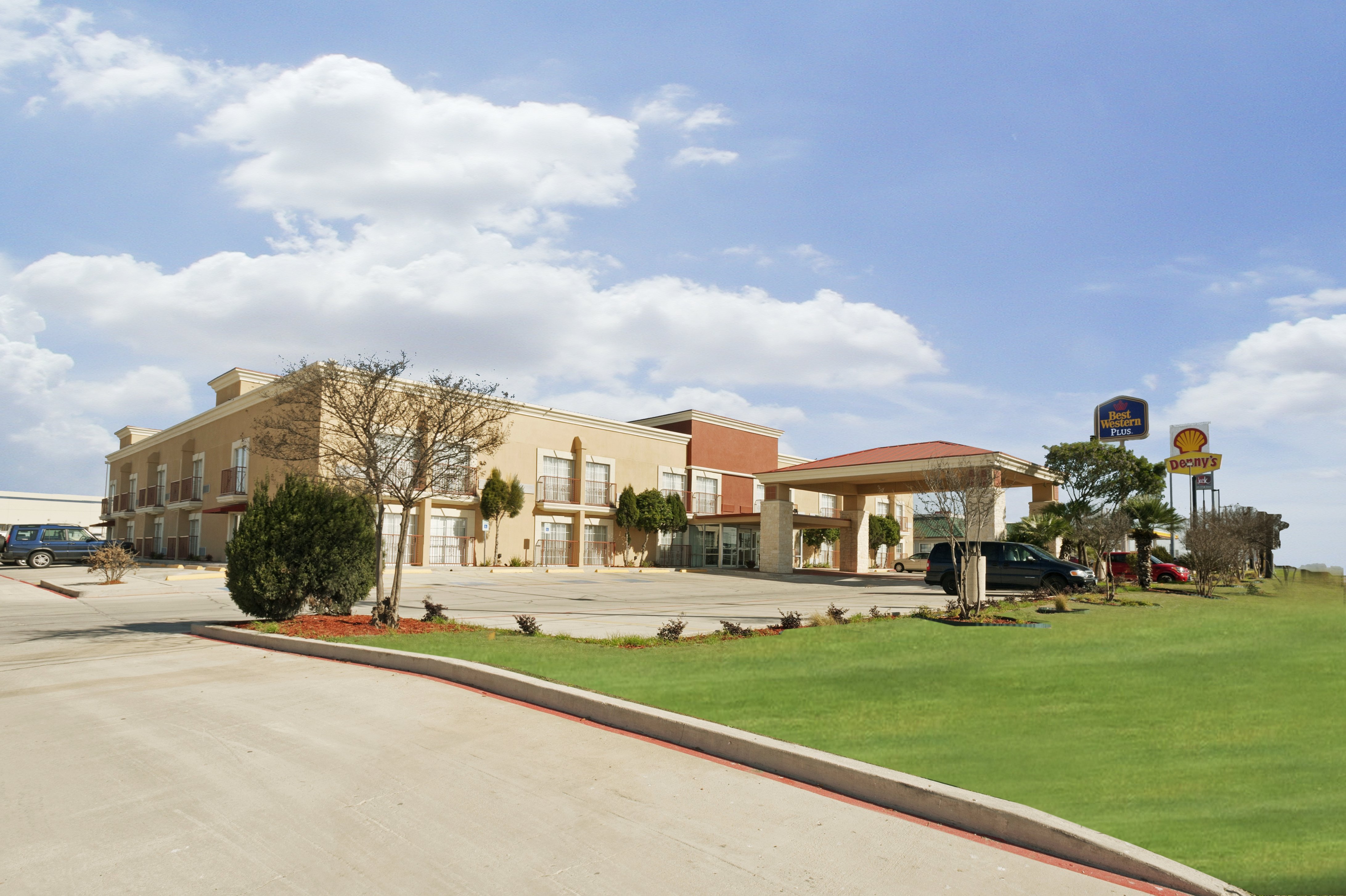 Best Western Plus Atrium Inn 25/26