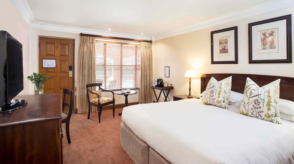 Faircity Falstaff Hotel 11/58