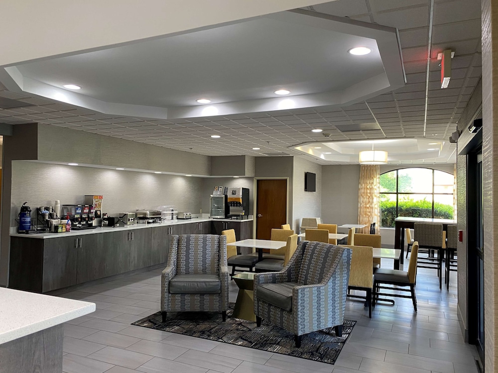 Best Western Executive Inn & Suites 15/26