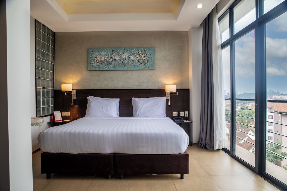Swiss-Belinn Nairobi 25/50