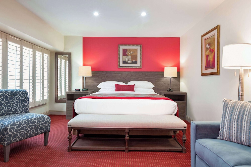Ramada by Wyndham Oakland Downtown City Center 7/42