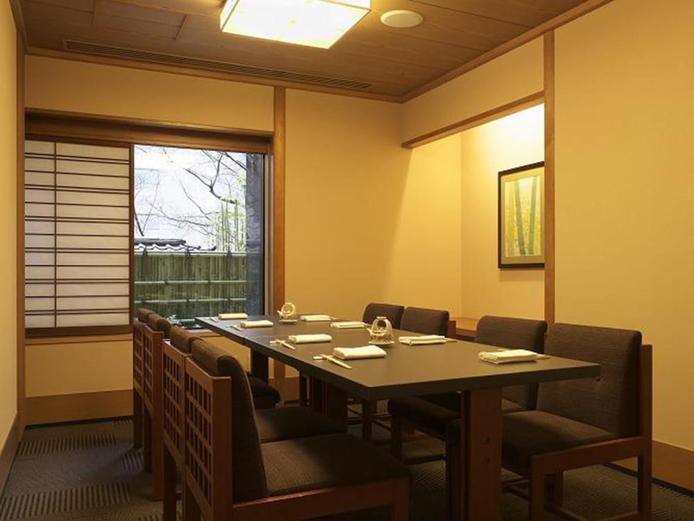 Takanawa Hanakohro in Grand Prince Hotel Takanawa 50/65