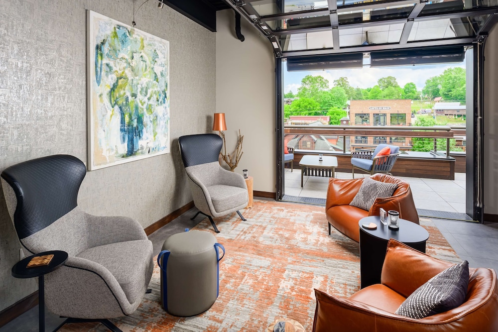 Hampton Inn Blue Ridge Ga 25/58