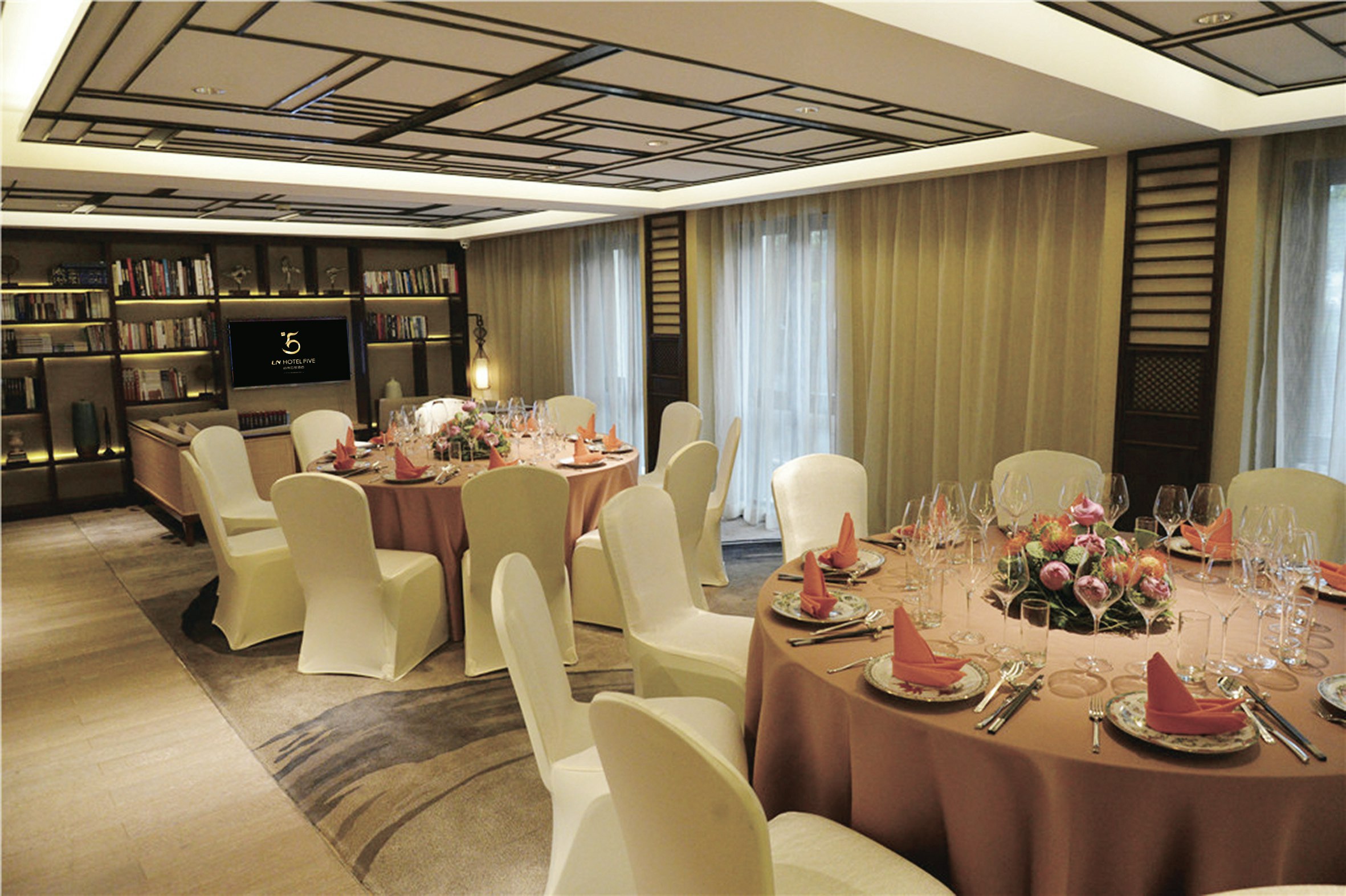 LN Hotel Five 26/50