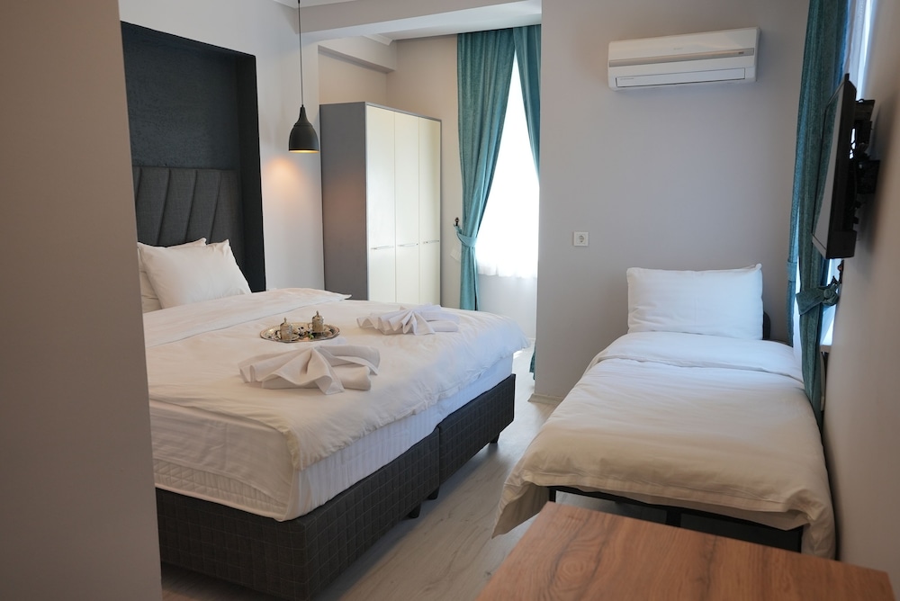 Cekmen Hotel 17/80