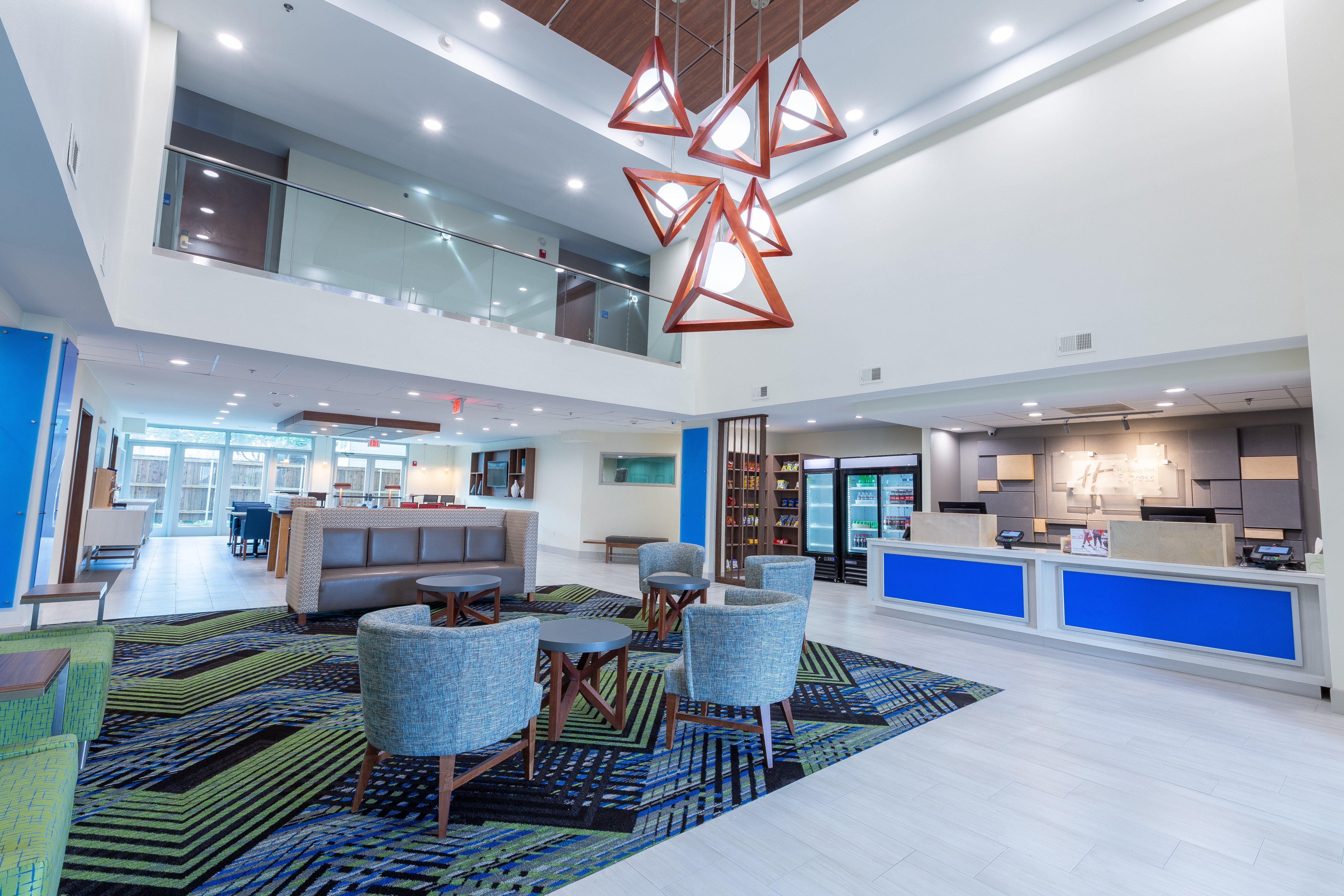 Holiday Inn Express And Suites Arlington North Stadium Area 21/34