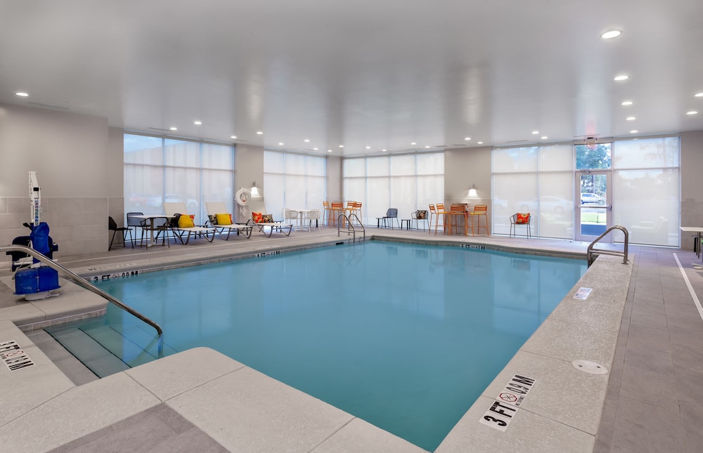 Holiday Inn Tallahassee E Capitol - Univ 3/48