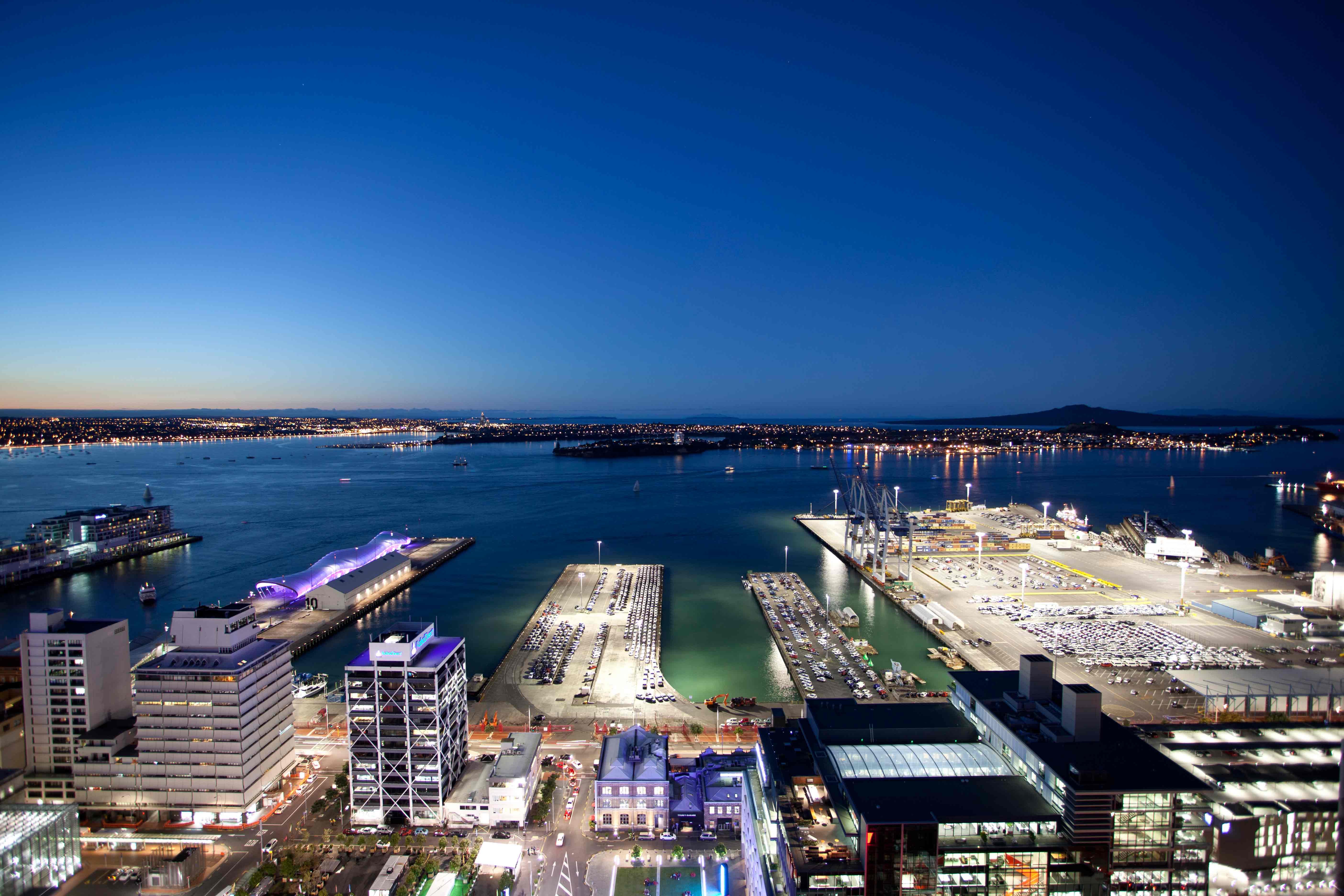 Auckland Harbour Suites 18/24